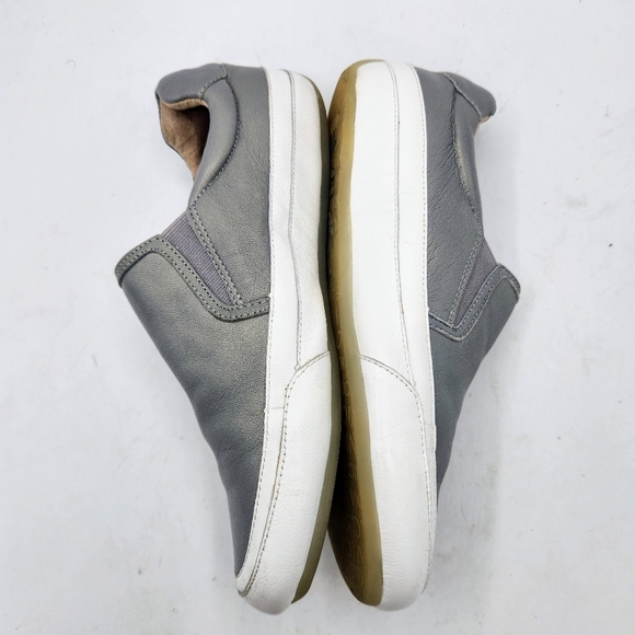 Vionic April Gray Silver Leather Flats Loafers Slip-On Sneakers Size 7.5 - Picture 11 of 16